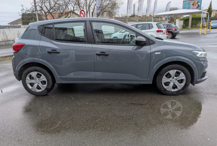 Dacia Sandero  III ECO 1.0 TCe 100 ESSENTIAL / 1ERE MAIN / GARANTIE CONSTRUCTEUR 