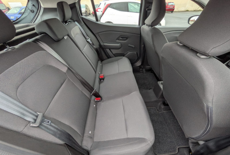 Dacia Sandero  III ECO 1.0 TCe 100 ESSENTIAL / 1ERE MAIN / GARANTIE CONSTRUCTEUR 