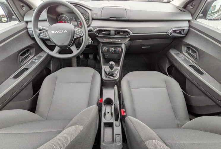 Dacia Sandero  III ECO 1.0 TCe 100 ESSENTIAL / 1ERE MAIN / GARANTIE CONSTRUCTEUR 