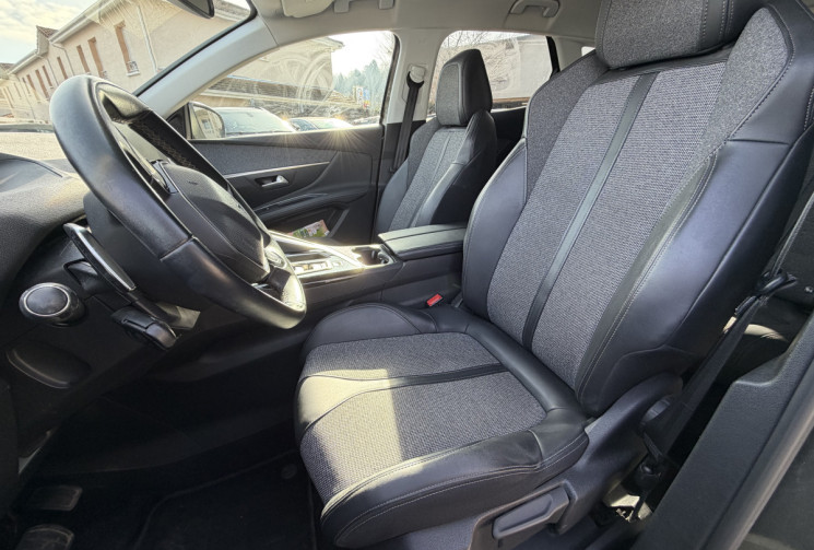 Peugeot 3008 130 CH / ALLURE 