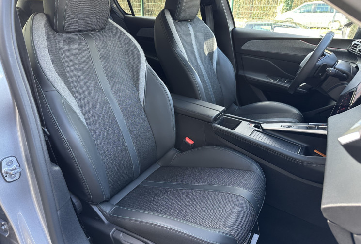 Peugeot 308 ALLURE Pack 1.5 HDI 130 EAT8 / Camera / Carplay / Lumière ambiance / FULL Entretien  