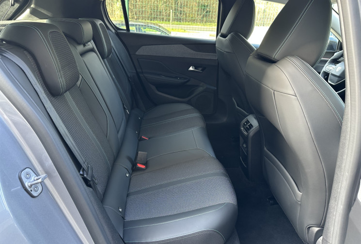 Peugeot 308 ALLURE Pack 1.5 HDI 130 EAT8 / Camera / Carplay / Lumière ambiance / FULL Entretien  