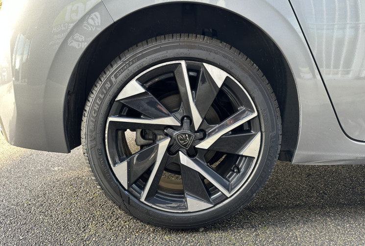 Peugeot 308 ALLURE Pack 1.5 HDI 130 EAT8 / Camera / Carplay / Lumière ambiance / FULL Entretien  