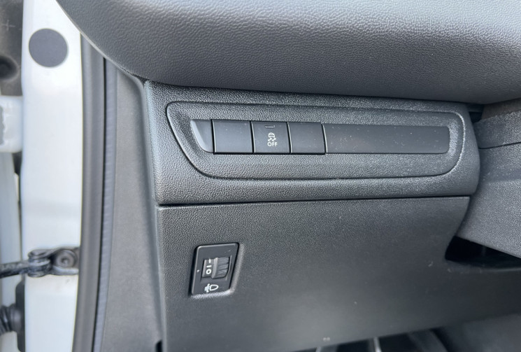 Peugeot 208 Phase 2 5 Portes 1.6 Blue HDi 100 cv