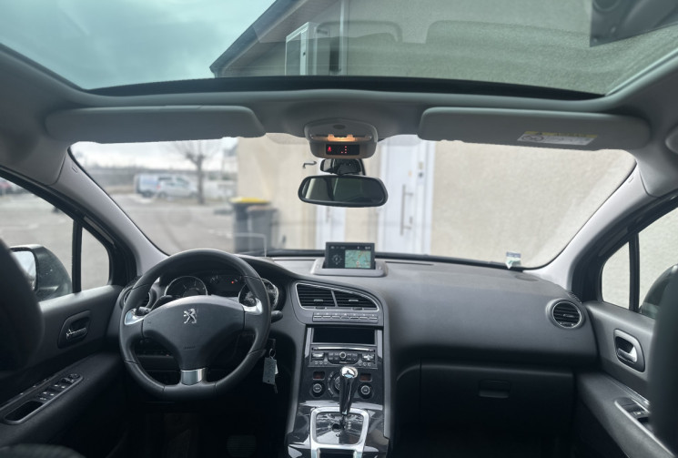 Peugeot 5008 Phase 2 ALLURE 1.6 HDi ETG6 115 cv Boîte auto