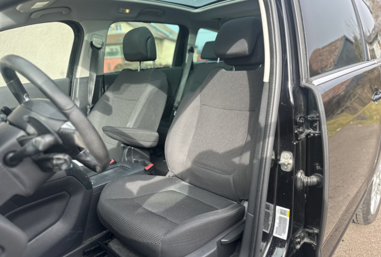 Peugeot 5008 Phase 2 ALLURE 1.6 HDi ETG6 115 cv Boîte auto