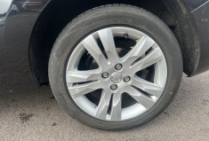 Peugeot 5008 Phase 2 ALLURE 1.6 HDi ETG6 115 cv Boîte auto