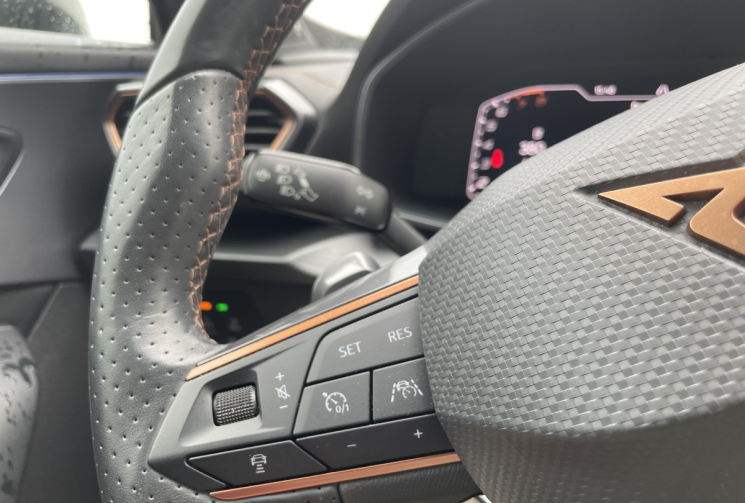 CUPRA Formentor 1.5 TSI 150 ch DSG7 V Sieges/Volant Chauffants* sièges électriques * état neuf 