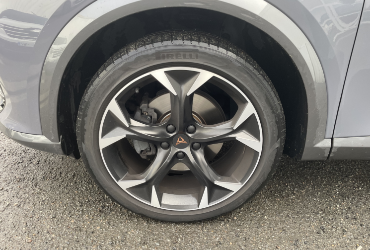 CUPRA Formentor 1.5 TSI 150 ch DSG7 V Sieges/Volant Chauffants* sièges électriques * état neuf 