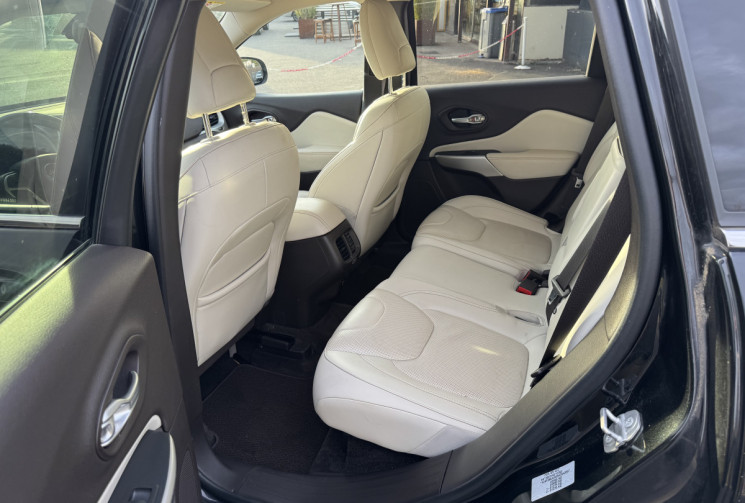 Jeep Cherokee  2.2 CRD 200 ch Boîte auto 4X4 Overland