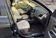 Jeep Cherokee  2.2 CRD 200 ch Boîte auto 4X4 Overland