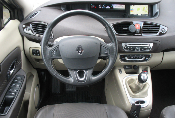 Renault Scénic 1.6 dCi 130 PRIVILEGE ECO2