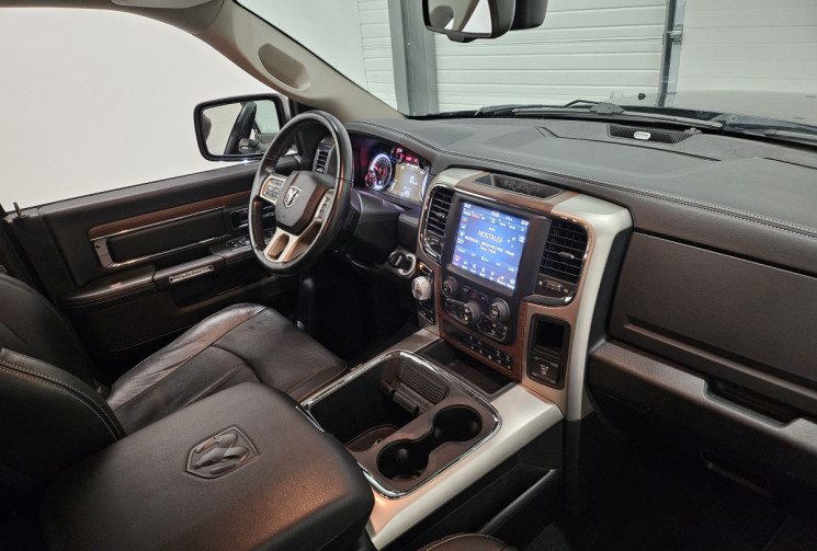 Dodge RAM 1500 classic v8 5.7 hemi 395 cv laramie / état neuf hist complet / 1° main