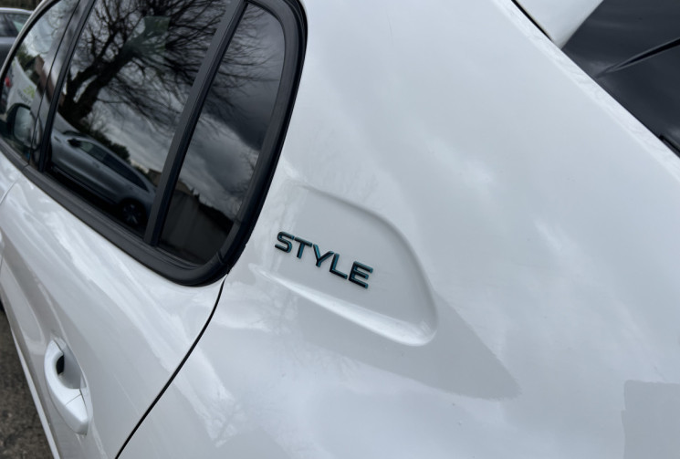 Peugeot 208 e-208 50 kWh 136 Style / 2ème Main / Carplay / Radars AR 