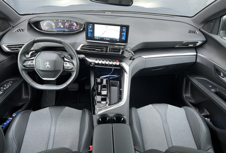 Peugeot 5008 Phase 2 1.5 BlueHDi EAT8 130 cv 7 Places / ALLURE / Attelage