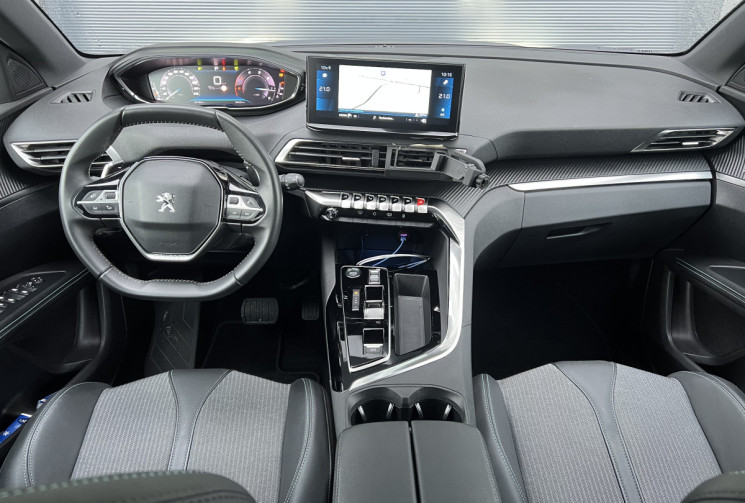 Peugeot 5008 Phase 2 1.5 BlueHDi EAT8 130 cv 7 Places / ALLURE / Attelage