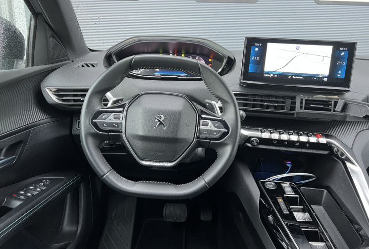 Peugeot 5008 Phase 2 1.5 BlueHDi EAT8 130 cv 7 Places / ALLURE / Attelage