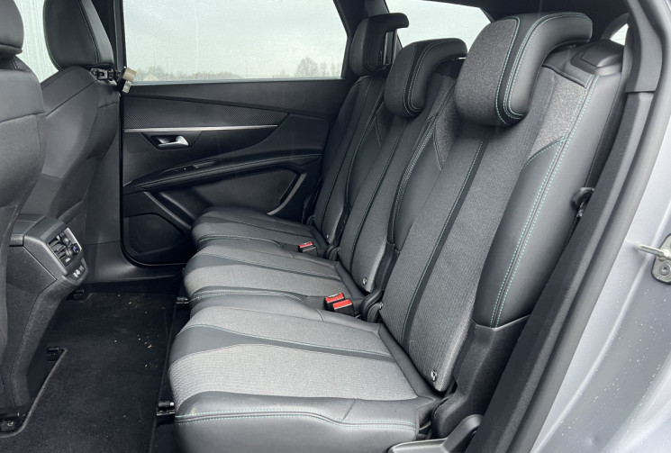 Peugeot 5008 Phase 2 1.5 BlueHDi EAT8 130 cv 7 Places / ALLURE / Attelage