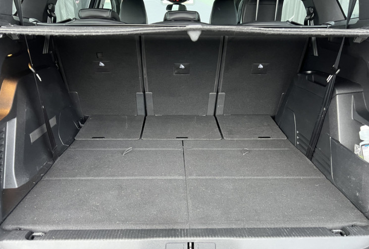 Peugeot 5008 Phase 2 1.5 BlueHDi EAT8 130 cv 7 Places / ALLURE / Attelage