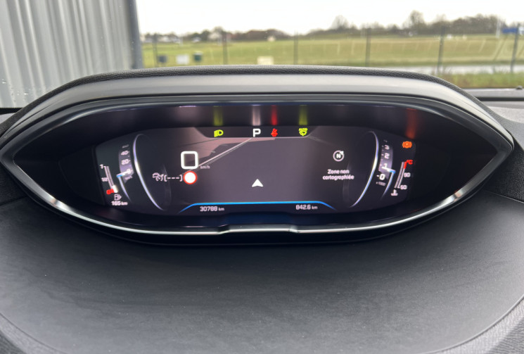 Peugeot 5008 Phase 2 1.5 BlueHDi EAT8 130 cv 7 Places / ALLURE / Attelage