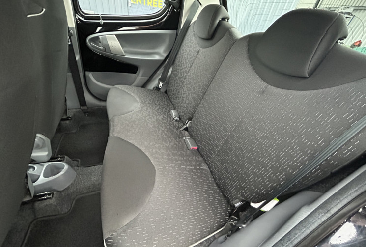 Peugeot 107 1.0 69 CH ALLURE 5 PORTES CLIM 100000KMS 1ERE MAIN