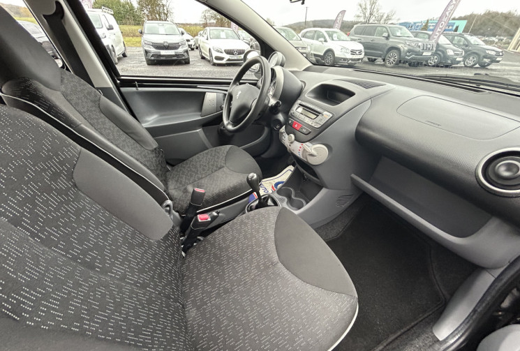 Peugeot 107 1.0 69 CH ALLURE 5 PORTES CLIM 100000KMS 1ERE MAIN