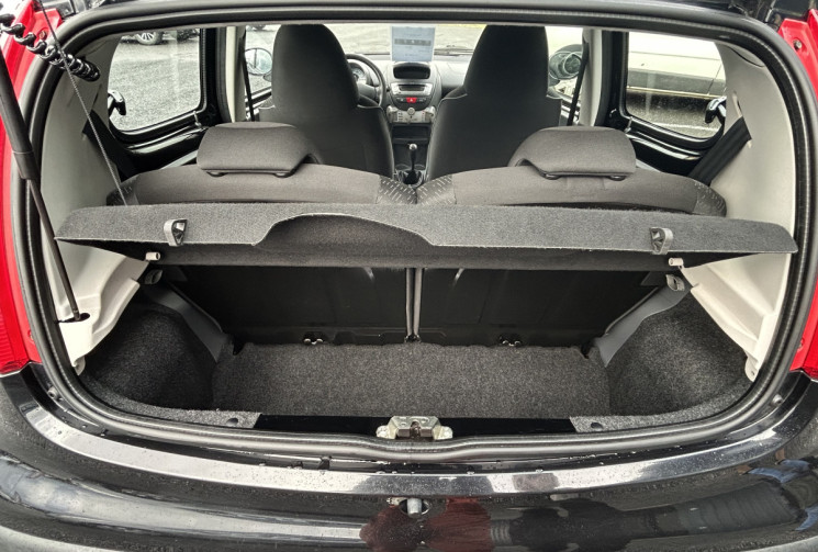 Peugeot 107 1.0 69 CH ALLURE 5 PORTES CLIM 100000KMS 1ERE MAIN