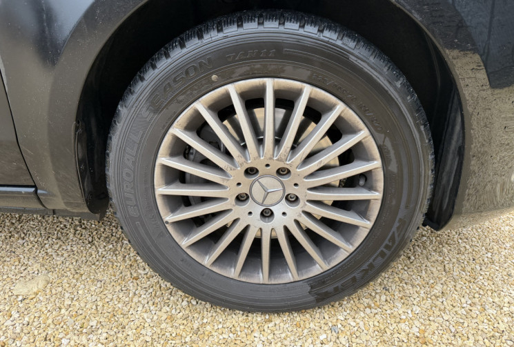 Mercedes CLASSE V 250d EXTRA-LONG 9G TRONIC AVANTGARDE 8 PLACES / SUIVI MERCEDES 