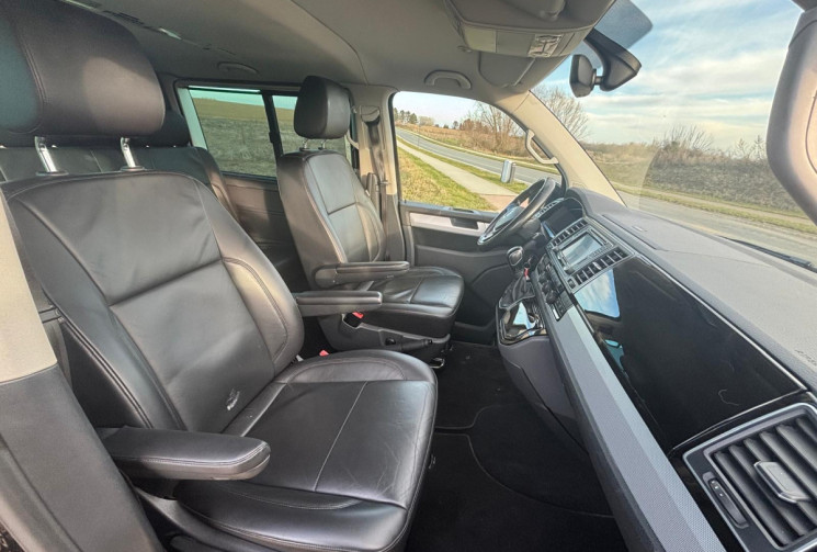 Volkswagen CARAVELLE 2.0 TDI DSG7 204CV T6 DOUBLE CABINE CARAT