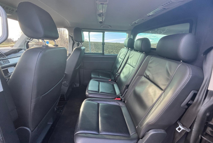 Volkswagen CARAVELLE 2.0 TDI DSG7 204CV T6.1 DOUBLE CABINE CARAT