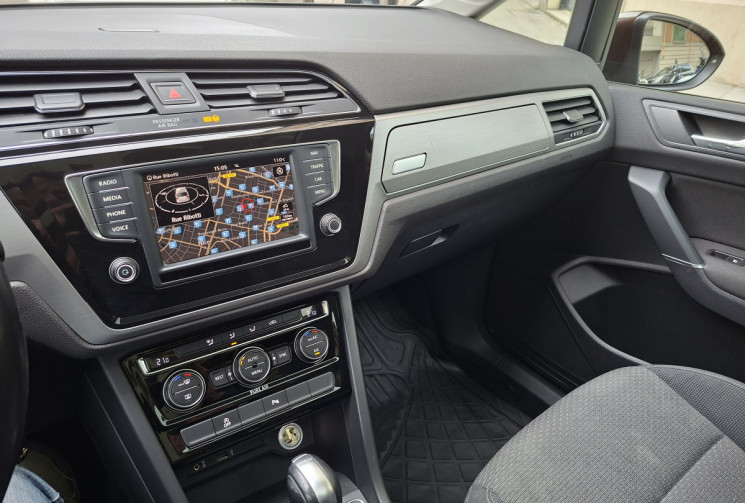 Volkswagen Touran 1.4 TSI 150 CH DSG7 CONFORTLINE 7 PLACES toit ouvrant panoramique