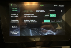 MG ZS  143 44,5kWh / Luxury /  Garantie constructeur / Toit ouvrant / CarPlay