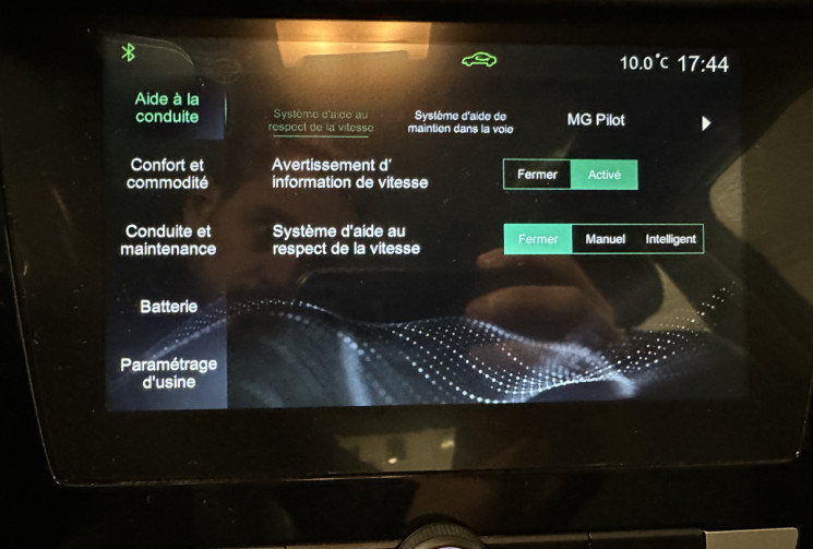 MG ZS  143 44,5kWh / Luxury /  Garantie constructeur / Toit ouvrant / CarPlay