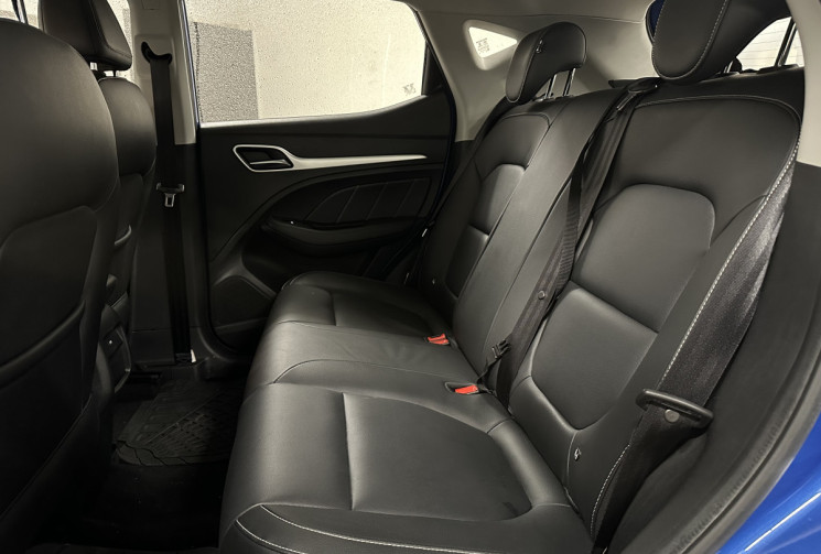 MG ZS  143 / Luxury /  Garantie constructeur / Toit ouvrant / CarPlay