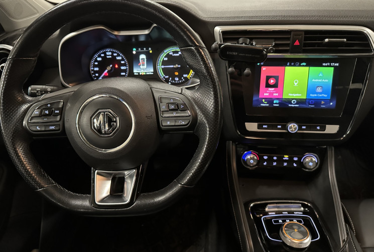 MG ZS  143 / Luxury /  Garantie constructeur / Toit ouvrant / CarPlay