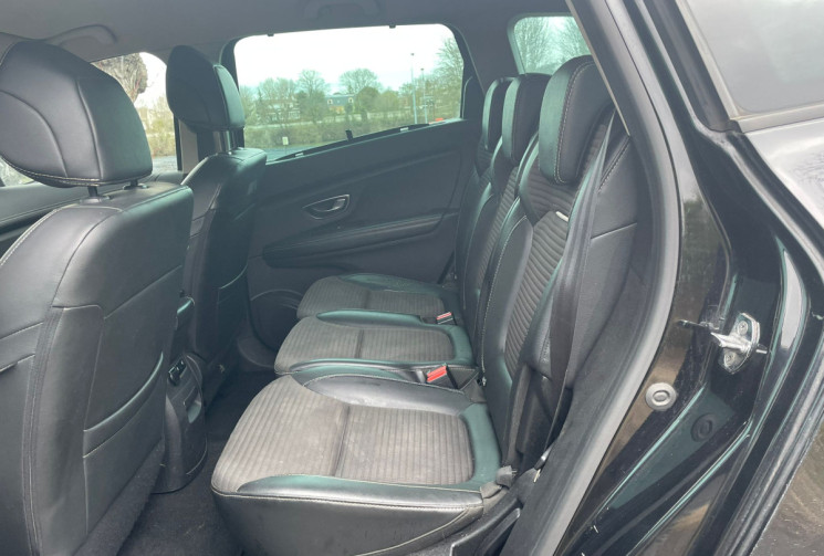 Renault GRAND SCENIC Grand Scénic IV 1.5 dCi EDC7 110 cv Boîte auto