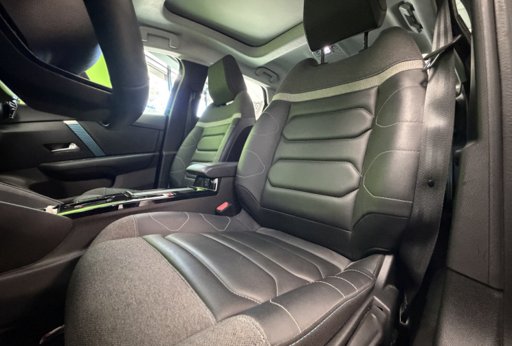 Citroën C4 X E-C4 136 CV SHINE