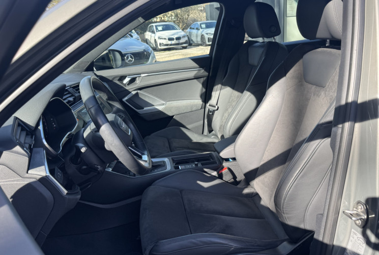 Audi Q3   35 TFSI 150 S-Line S-tronic 7 Mild Hybrid  / Entretien AUDI / Carplay / Sièges chauffant 