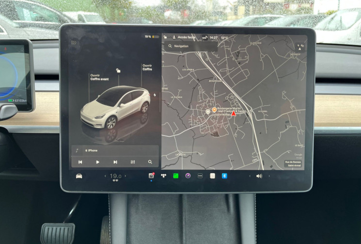 Tesla Model Y Standard RWD Plus MY 22 + option *Pilote automatique pleine capacité*