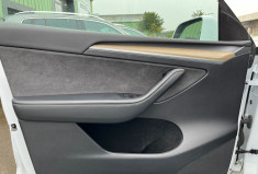 Tesla Model Y Standard RWD Plus MY 22 + option *Pilote automatique pleine capacité*