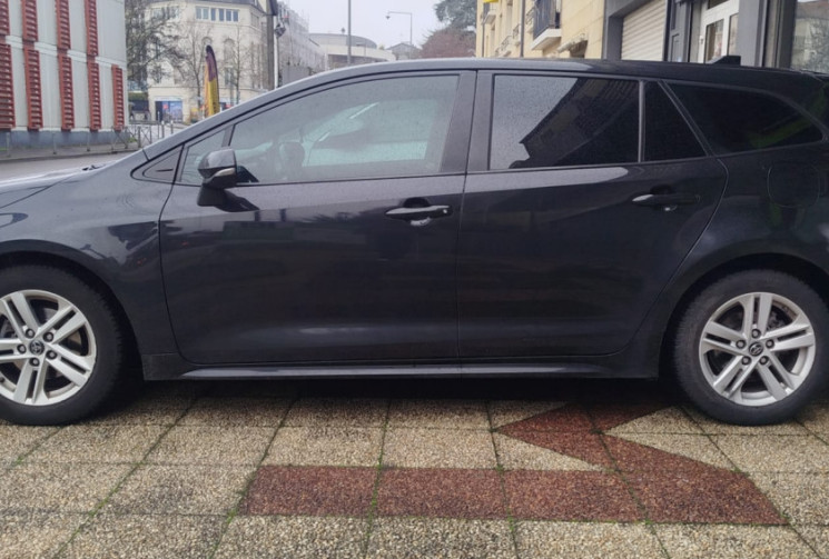 Toyota COROLLA TOURING SPT 122h BV CVT Dynamic Business