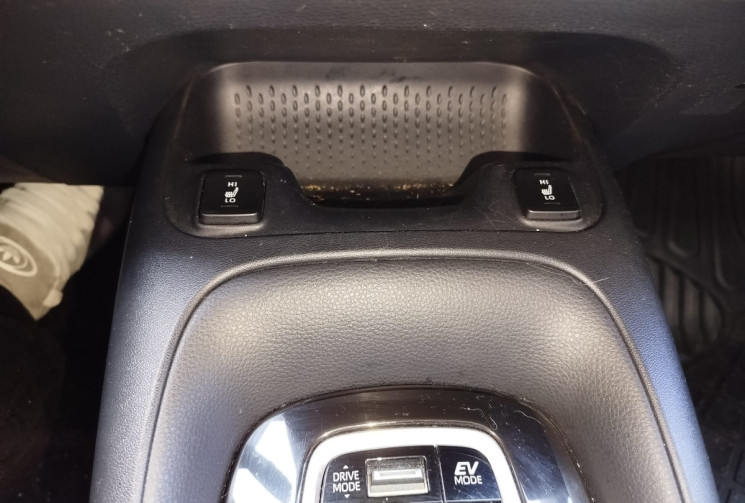 Toyota COROLLA TOURING SPT 122h BV CVT Dynamic Business