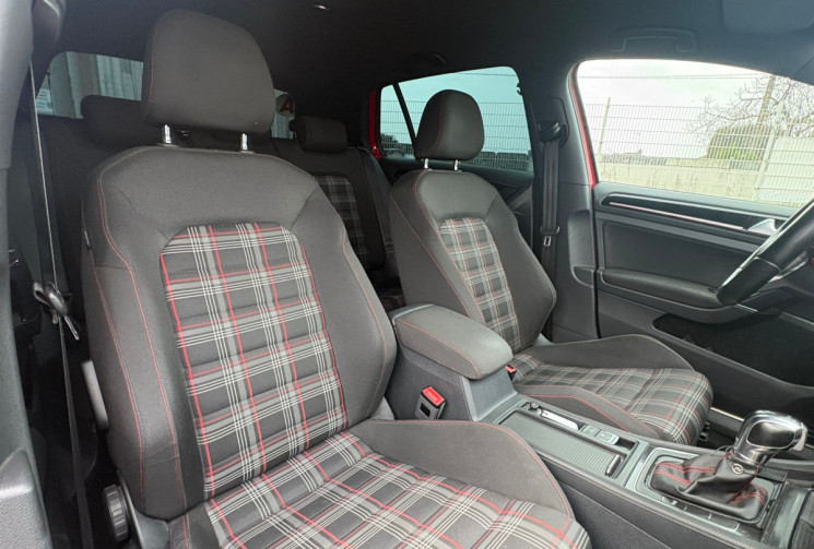 Volkswagen Golf VII GTI 2.0 TFSI DESIGN LUXE  220 / GARANTIE 12 MOIS 