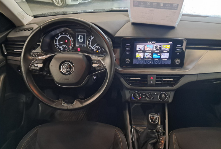 Skoda Kamiq 1.0 TSI EVO 110 YOUNG EDITION CAMERA  - entretien à jour
