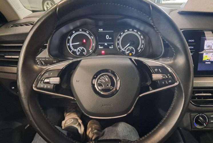 Skoda Kamiq 1.0 TSI EVO 110 YOUNG EDITION CAMERA  - entretien à jour