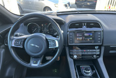 Jaguar F-Pace 2.0 D180 AWD R-SPORT BVA9 * TOIT OUVRANT * FEUX LED * CAMERA