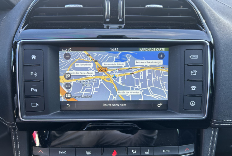 Jaguar F-Pace 2.0 D180 AWD R-SPORT BVA9 * TOIT OUVRANT * FEUX LED * CAMERA