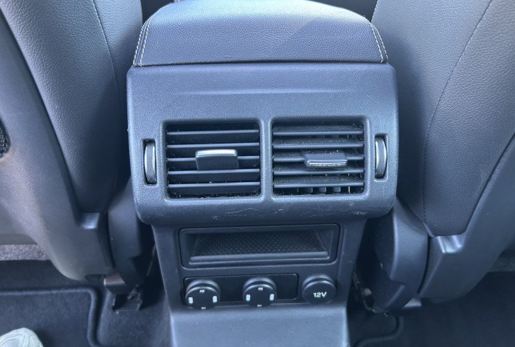 Jaguar F-Pace 2.0 D180 AWD R-SPORT BVA9 * TOIT OUVRANT * FEUX LED * CAMERA