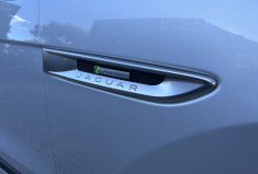 Jaguar F-Pace 2.0 D180 AWD R-SPORT BVA9 * TOIT OUVRANT * FEUX LED * CAMERA