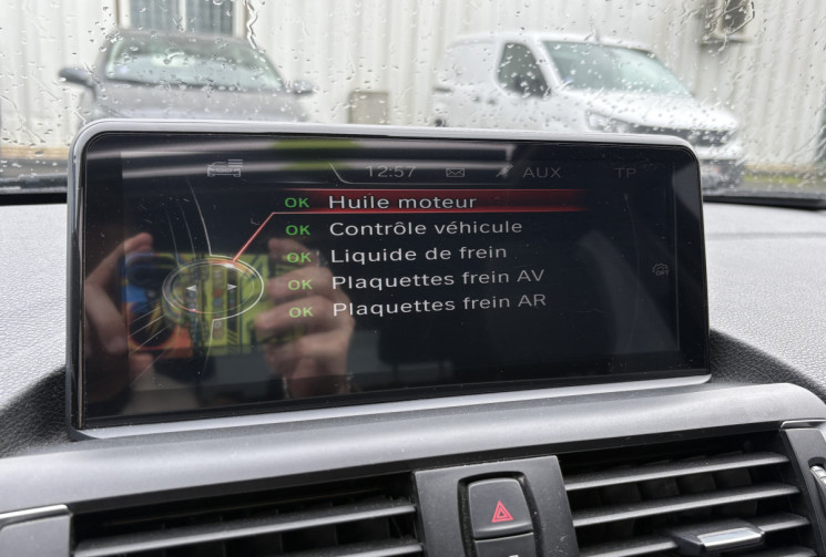 BMW Série 1 116d F20 LCI Urban chic 116cv * Steptronic  8 * Toit Ouvrant * Carplay * Radars Av Ar